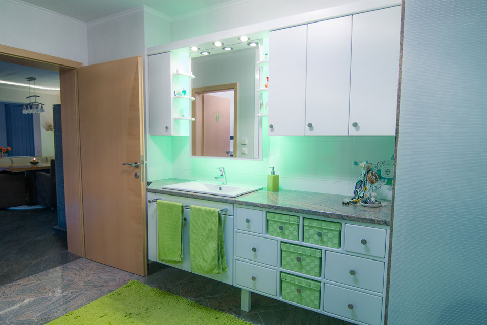 Duschanlage in JUPARANA COLOMBO, polierte Oberfläche